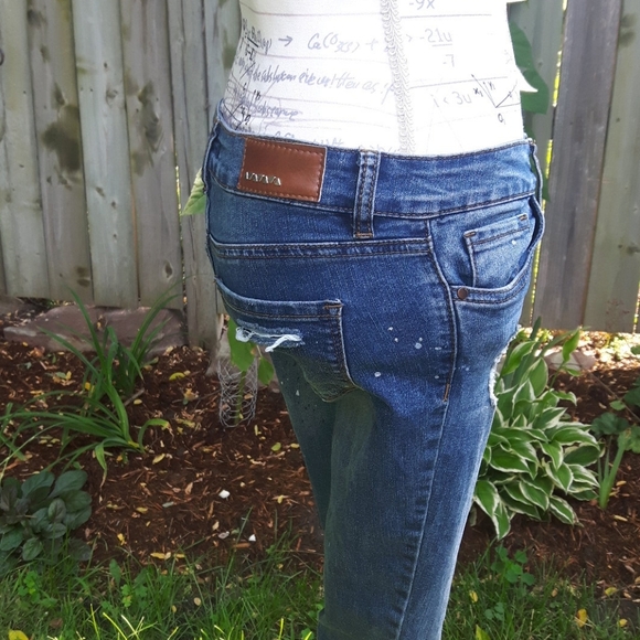 size 1 Dollhouse skinny distressed painted jeans - Picture 5 of 16